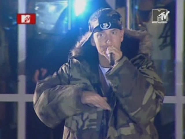 Eminem - Like Toy Soldiers Live MTV TRL Berlin 2004
